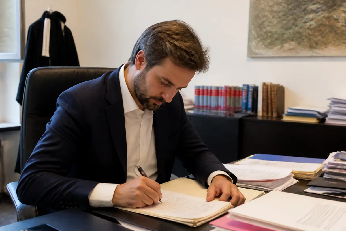 Fabien Lambert avocat Ă Roanne : adresse, contact et parcours