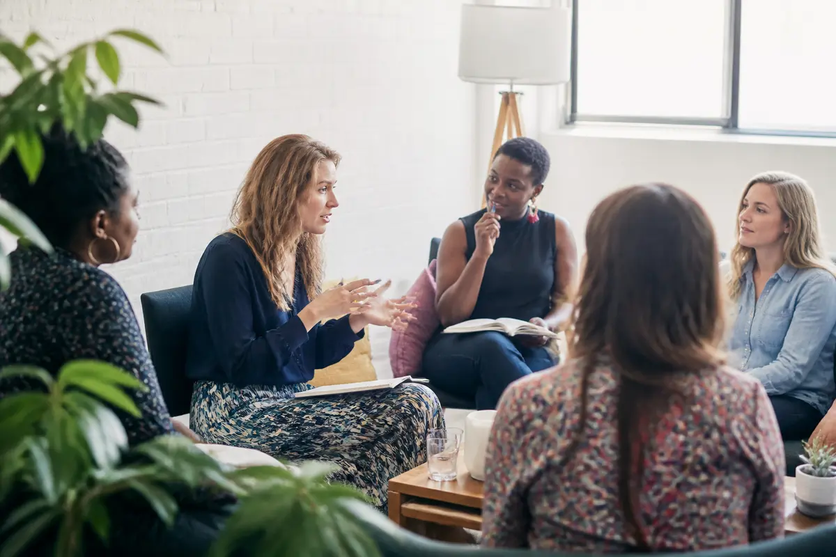 Les nouvelles oratrices : formation et prise de parole au féminin